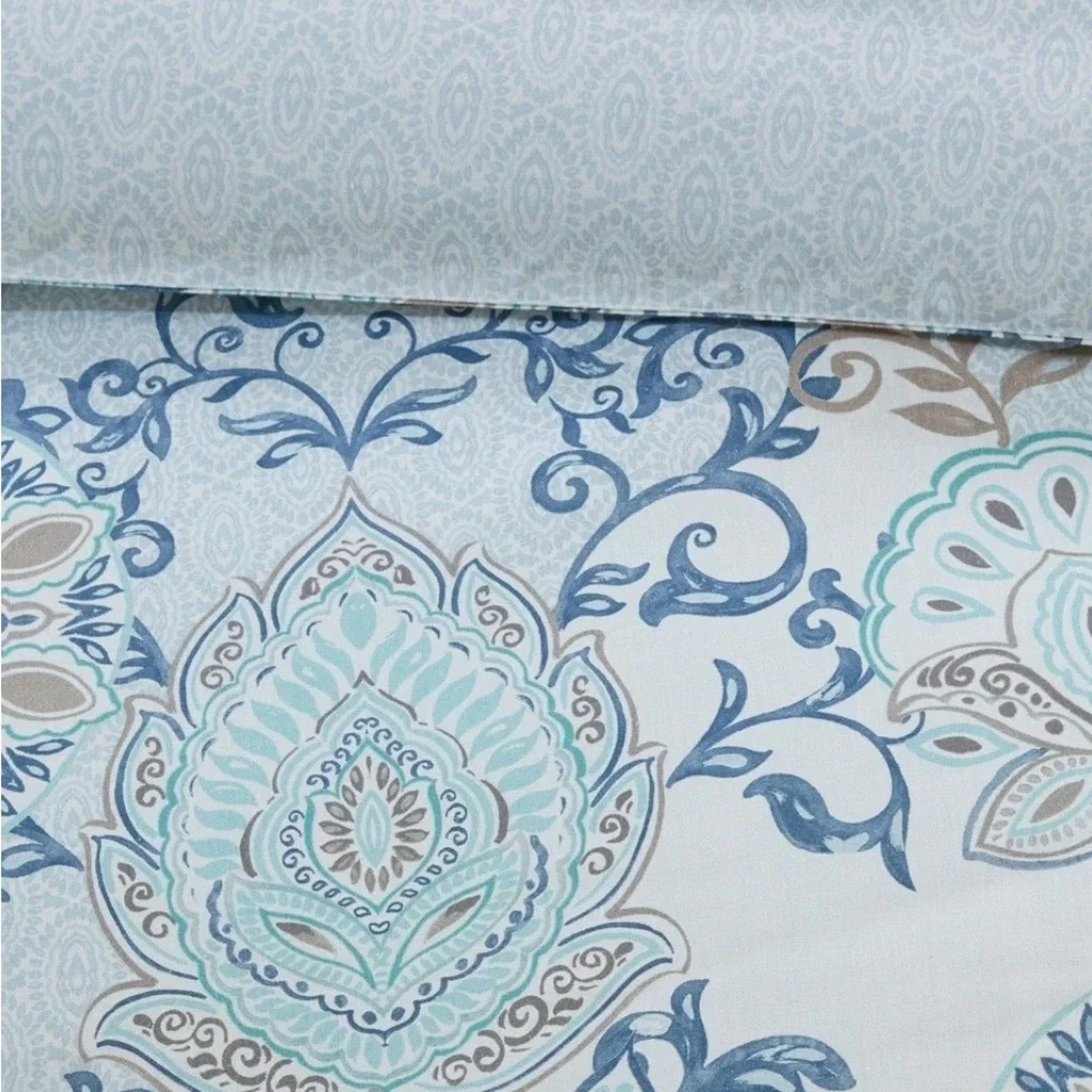 Madison Park Loleta 3 Piece Cotton Floral Printed Reversible Duvet Cover Set
